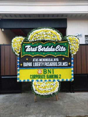 Papan Bunga Duka di Ujan Mas