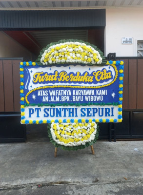 Papan Bunga Duka di Ujan Mas