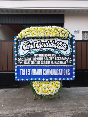 Papan Bunga Duka di Ujan Mas